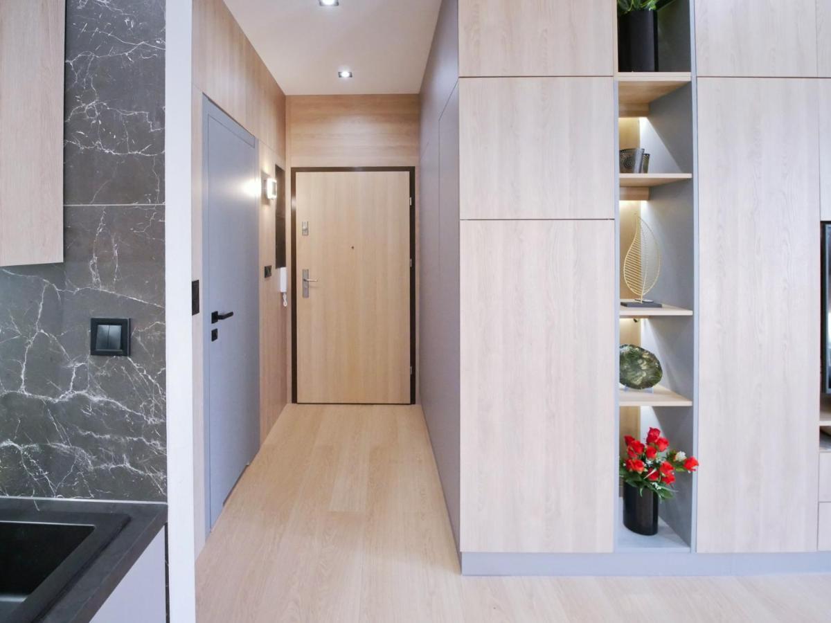 4uapart-apartment Platan Tower Paradiso Apartament *
