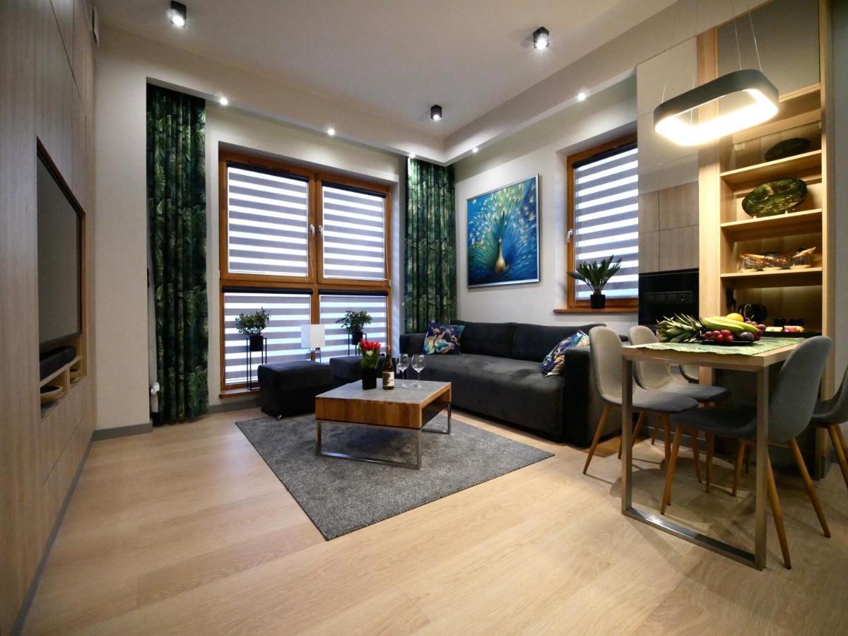 4uapart-apartment Platan Tower Paradiso *